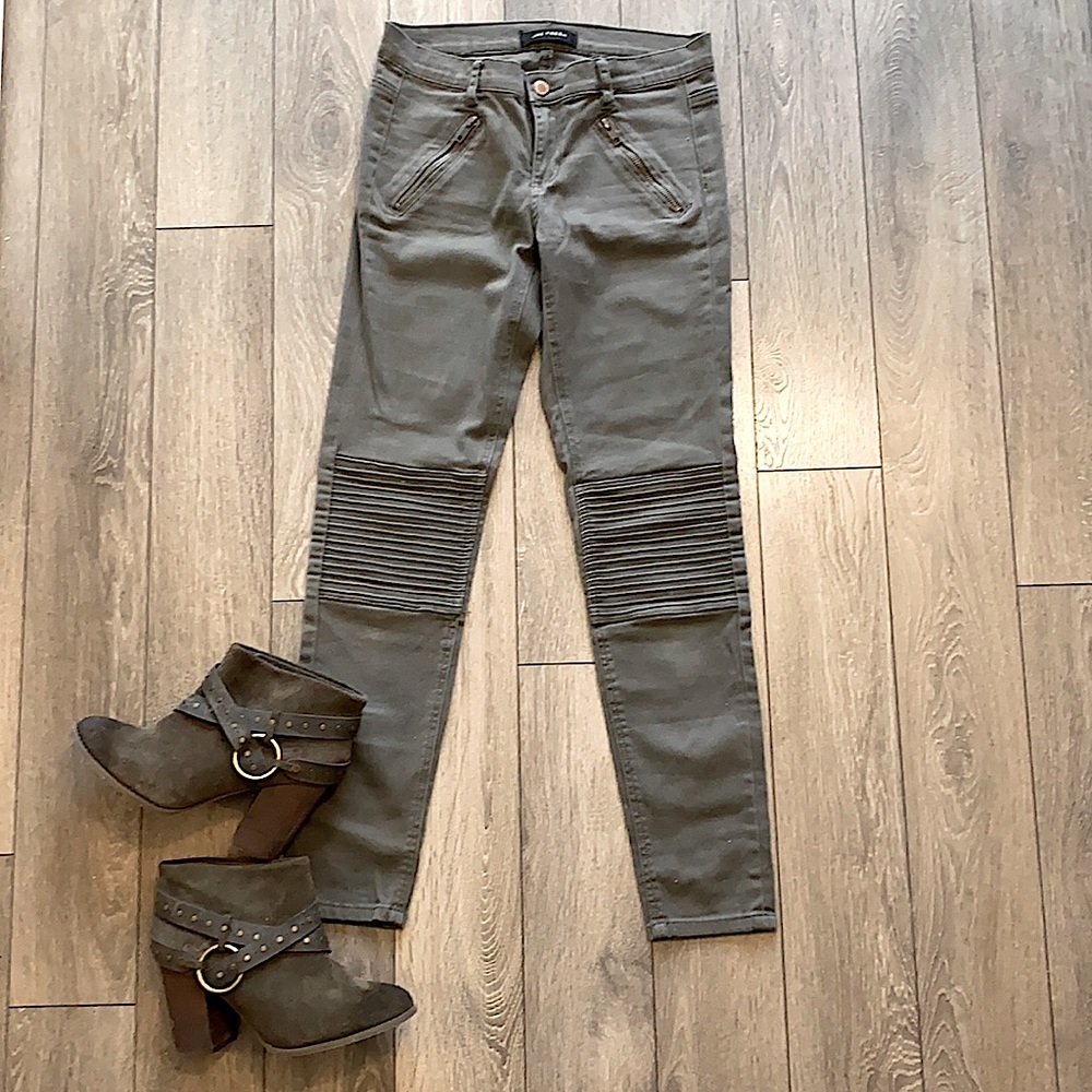 Woman’s Ultra Slim Stretch Soft Denim Jean